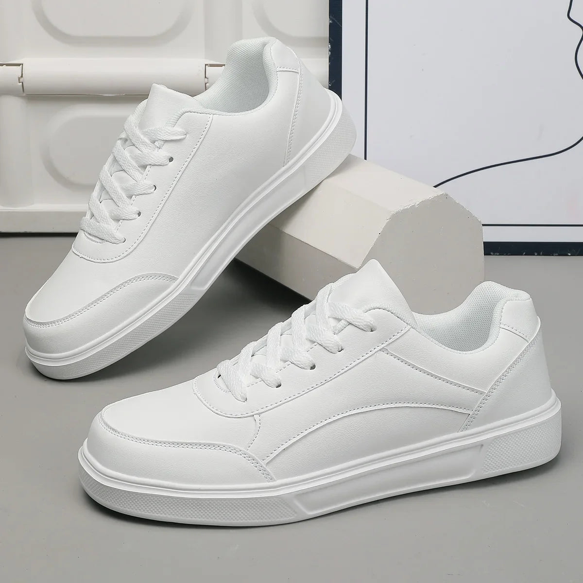 Men's and Women's Casual Sneakers